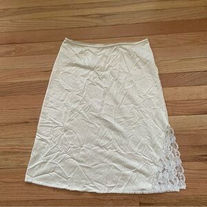 Vintage Maidenform half Slip Womens Medium White Lace Satin Bridal 1950s
